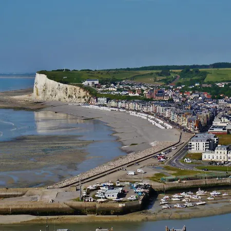 A 50m Reves Bleus Les Bains De Apartmán