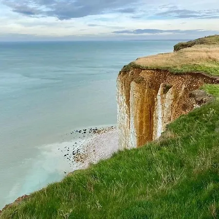 A 50m Reves Bleus Les Bains De *